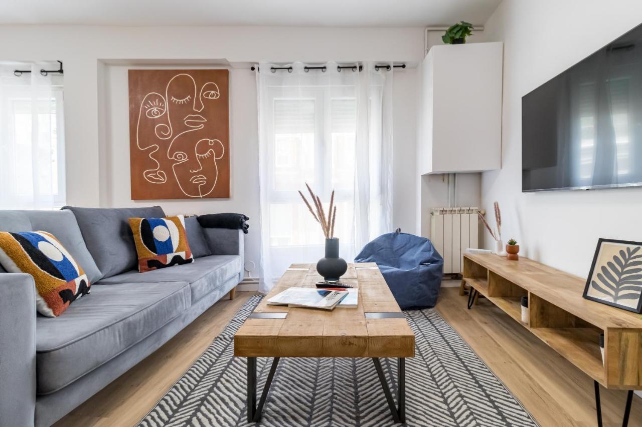 Apartamento Recien Reformado Plaza Del Ayuntamiento ซานตานเดร์ ภายนอก รูปภาพ