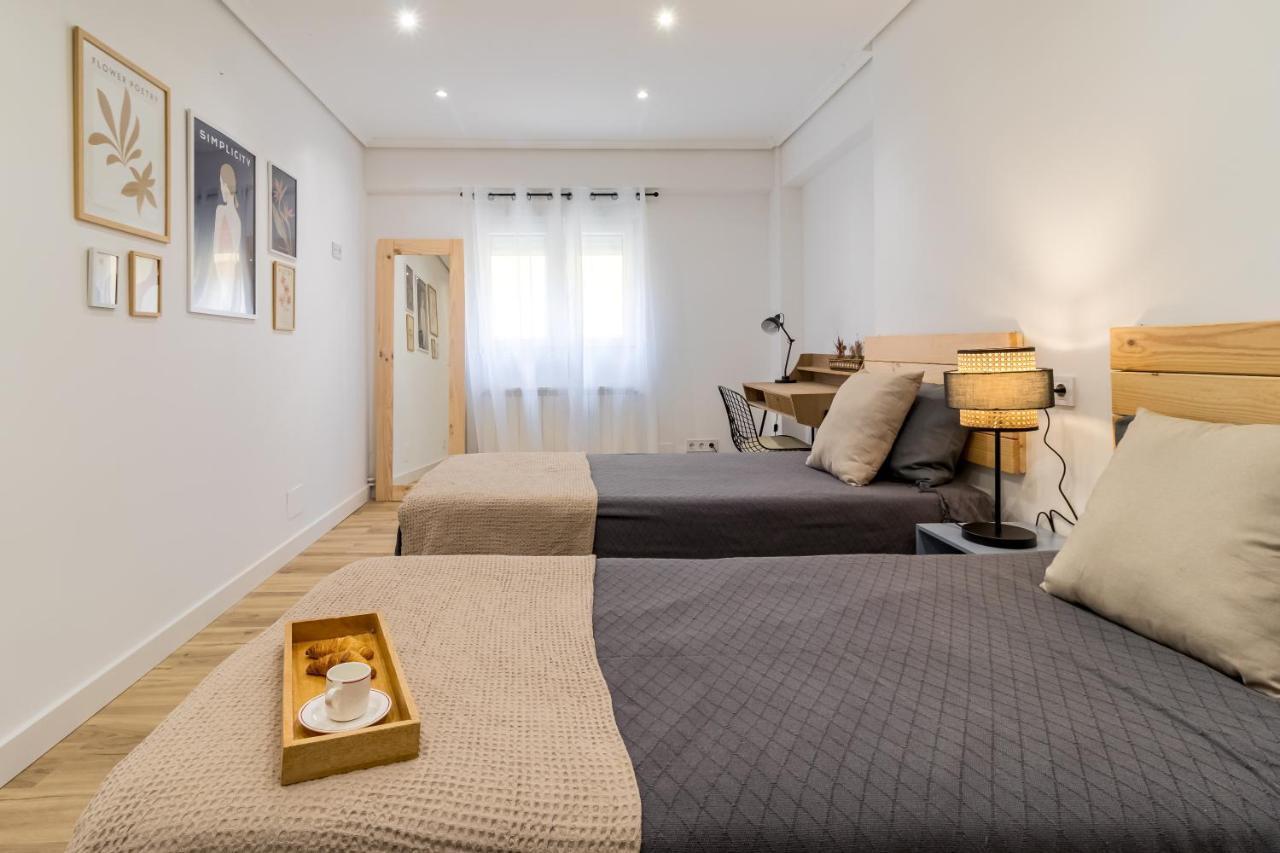 Apartamento Recien Reformado Plaza Del Ayuntamiento ซานตานเดร์ ภายนอก รูปภาพ